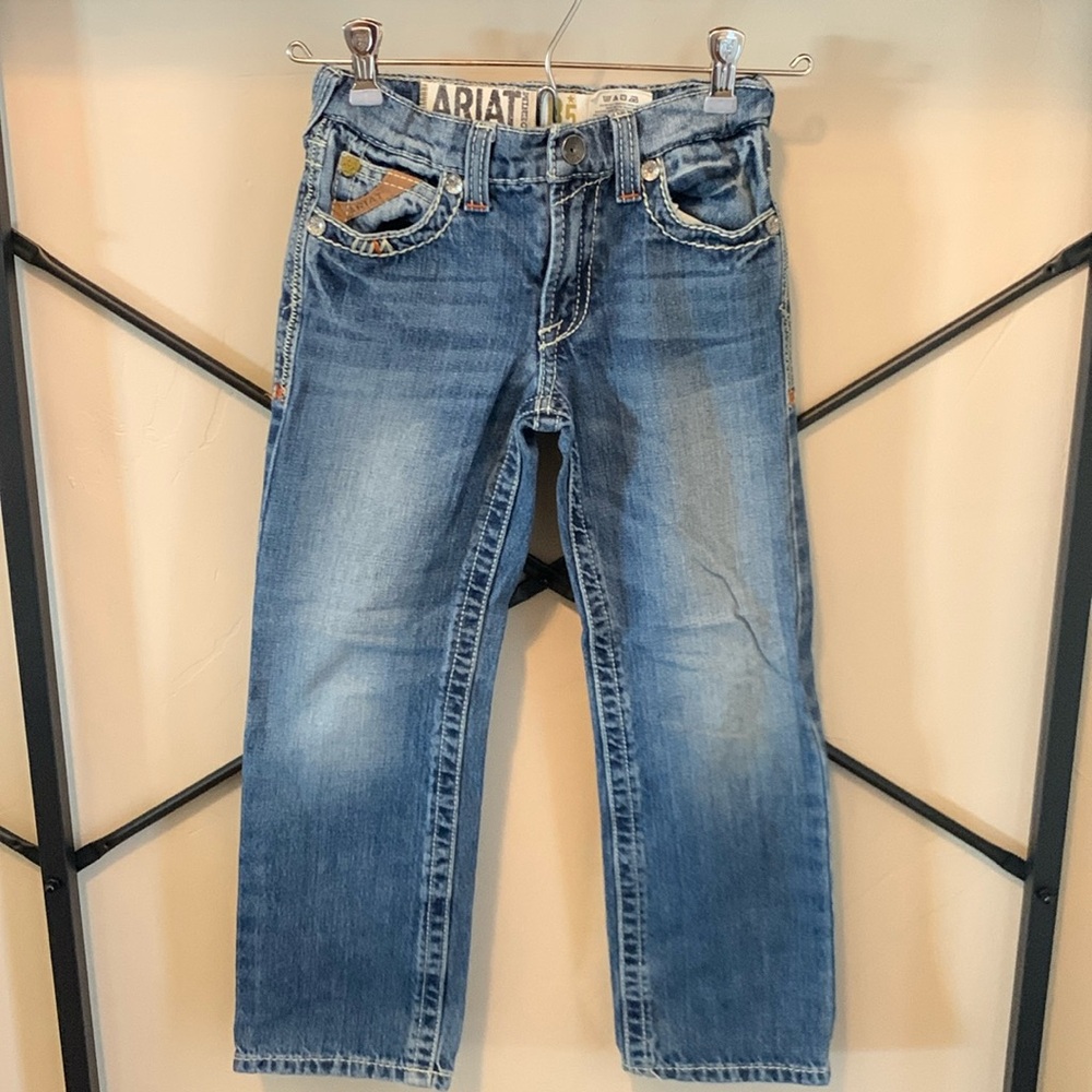 Boys ARIAT B5 size 7 SLIM jeans